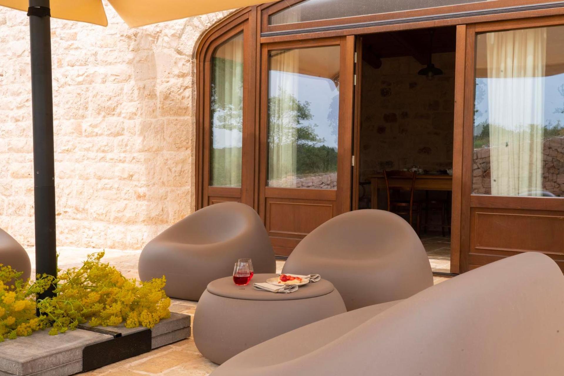 Donnapaola Modern Farm Villa อัลตามูรา ภายนอก รูปภาพ